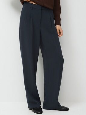 NWT Effortless Pant 0 Short